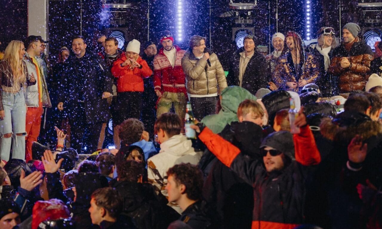 Schlagerliebe Open Air

+++ Die Verwendung des sendungsbezogenen Materials ist nur mit dem Hinweis und Verlinkung auf RTL+ gestattet. +++