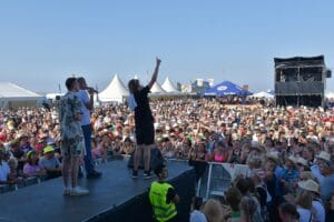 Elbstrand-Festival in Otterndorf: 4000 Zuschauer feierten buntes Lineup, einer schaute von Oben zu | Elbstrand-Festival