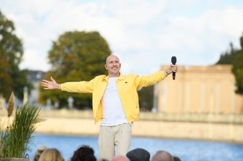 Oli.P singt seinen Ohrwurm "Alles wird leichter".