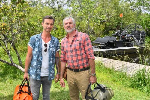 Max Parger (Florian Silbereisen, l.) und Martin Grimm (Daniel Morgenroth, r.) freuen sich auf ihren Männerausflug inklusive Übernachtung in den Everglades.