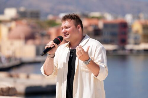 Christian Jährig performt im alten Venezianischen Hafen von Chania, dem dritten Set des Recalls auf Kreta, den Song Without You.

+++ Die Verwendung des sendungsbezogenen Materials ist nur mit dem Hinweis und Verlinkung auf RTL+ gestattet. +++