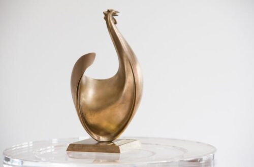 Preis / Skulptur 2016 
Goldene Henne / Weiterer Text über ots und www.presseportal.de/nr/7880 / Die Verwendung dieses Bildes für redaktionelle Zwecke ist unter Beachtung aller mitgeteilten Nutzungsbedingungen zulässig und dann auch honorarfrei. Veröffentlichung ausschließlich mit Bildrechte-Hinweis.