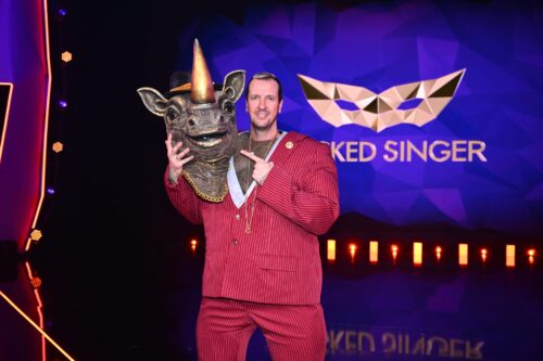 Titel: The Masked Singer; Person: Pascal Hens; Copyright: ProSieben/Willi Weber; Fotograf: Willi Weber; Rechtehinweis: Dieses Bild darf bis eine Woche nach Ausstrahlung honorarfrei fuer redaktionelle Zwecke und nur im Rahmen der Programmankuendigung verwendet werden. Spaetere Veroeffentlichungen sind nur nach Ruecksprache und ausdruecklicher Genehmigung der Seven.One Entertainment Group GmbH moeglich. Nicht fuer EPG! Verwendung nur mit vollstaendigem Copyrightvermerk. Das Foto darf nicht veraendert, bearbeitet und nur im Ganzen verwendet werden. Es darf nicht archiviert werden. Es darf nicht an Dritte weitergeleitet werden. Aneinanderreihung/Zusammenlegung/Kopplung von Bildern zum Zweck der Erstellung von Slide-Shows o.ä. nicht gestattet; Verbindung/Einfügen/Anfügen von Werbung nicht gestattet. Bei Fragen: foto@seven.one Voraussetzung fuer die Verwendung dieser Programmdaten ist die Zustimmung zu den Allgemeinen Geschaeftsbedingungen der Presselounges der Sender der Seven.One Entertainment Group GmbH. / / Weiterer Text über ots und www.presseportal.de/nr/25171 / Die Verwendung dieses Bildes für redaktionelle Zwecke ist unter Beachtung aller mitgeteilten Nutzungsbedingungen zulässig und dann auch honorarfrei. Veröffentlichung ausschließlich mit Bildrechte-Hinweis.